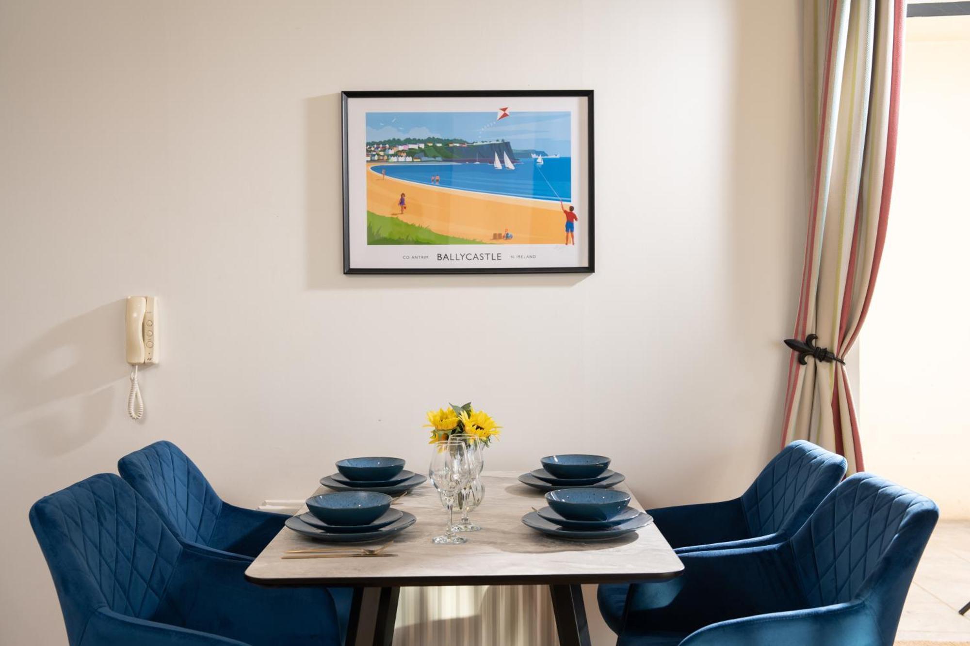River Side Apartment, City Centre - Beautiful View And Free Parking! Belfast Eksteriør billede